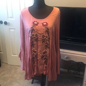 XL flared sleeve shirt